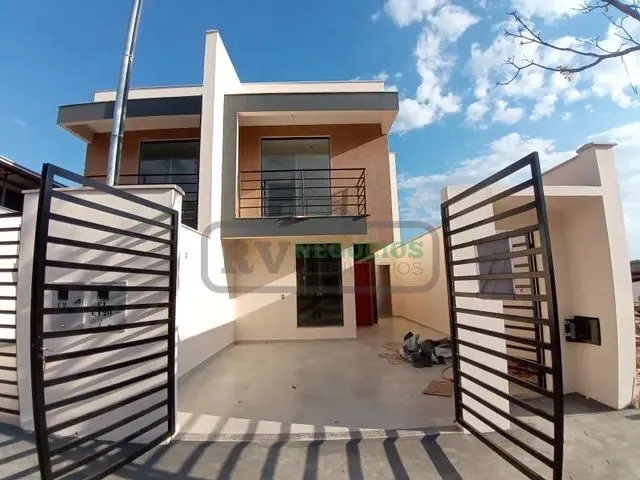 Imagem 2: )(- Linda de Mais Casa Triplex Nova com 2 Quartos e Grande Quintal em Parque