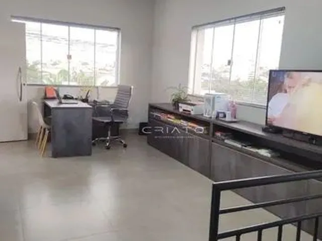 Imagem 2: Sobrado com 3 Dormitórios À Venda, 188 M² por R$ 450.000,00 - Setor Central