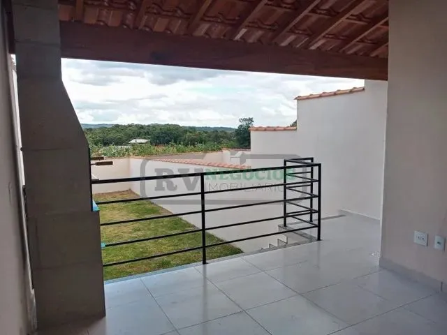 Imagem 6: )(- Linda e Aconchegante Casa Nova de 2 Quartos e Ótimo Quintal Gramado em Parque