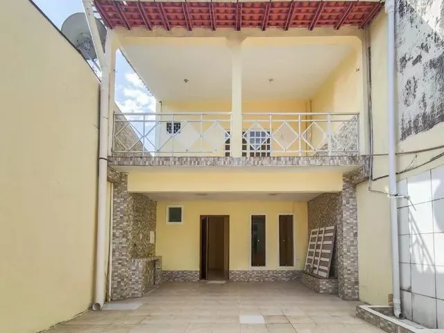 Imagem: Casa em 02 Pavimentos 03 Suites 02 Vagas