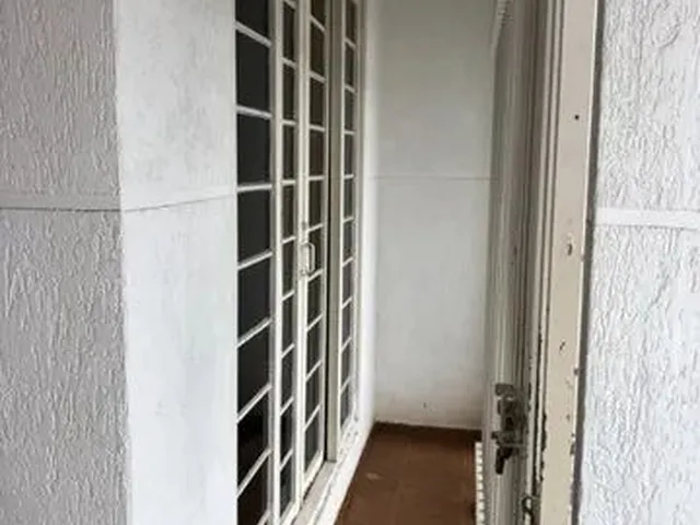 Imagem 2: ? Espaçosa Casa no Alto Boqueirão de 3 Quartos com Área de Churrasqueira Coberta ?