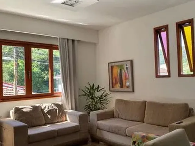 Imagem: Belíssima Casa Reformada no Bingen de 3