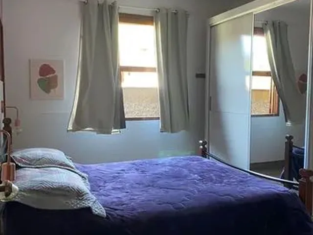 Imagem 4: Belíssima Casa Reformada no Bingen de 3 Quartos Sendo Uma Suite (Estuda Permuta Por