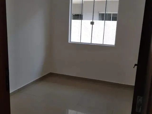 Imagem 2: Casa em Condomínio C/ Pátio Próx. Batalhão da Brigada - Colombo
