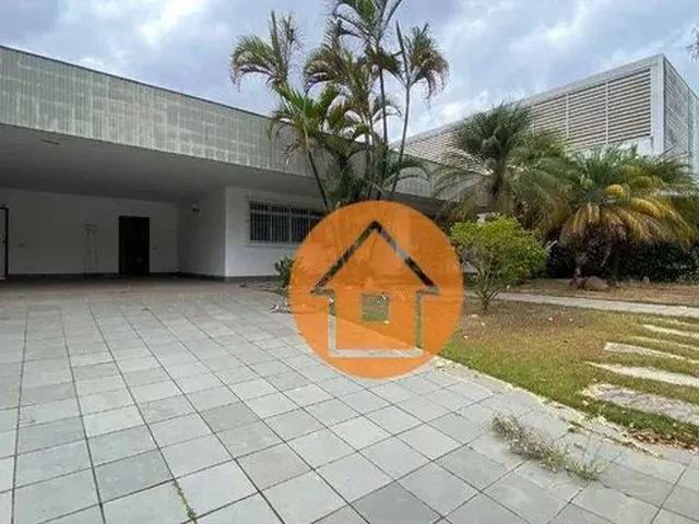 Imagem: Casa com 4 Dormitórios À Venda, 548 M²