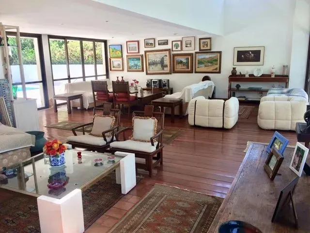 Imagem: Casa de 4 Andares na Gávea em Condomínio