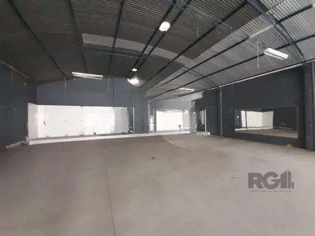 Imagem 14: Depósito/Pavilhão em Floresta