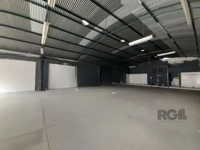 Imagem 16: Depósito/Pavilhão em Floresta