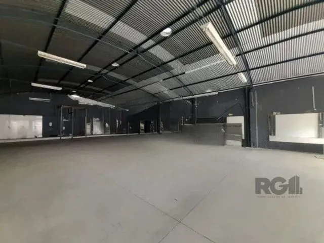 Imagem 13: Depósito/Pavilhão em Floresta
