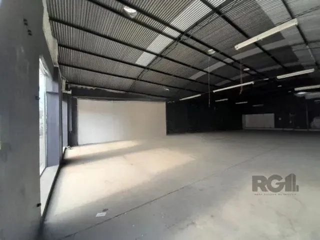 Imagem 7: Depósito/Pavilhão em Floresta