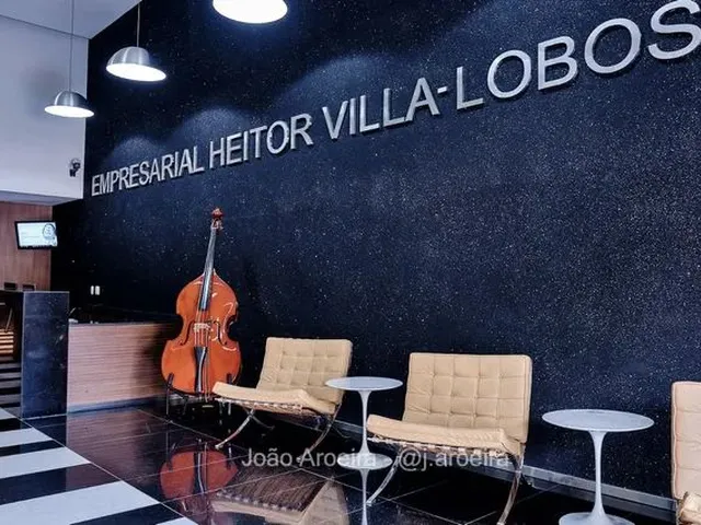 Imagem: Sala Comercial Montada com 60,71M² - Prédio