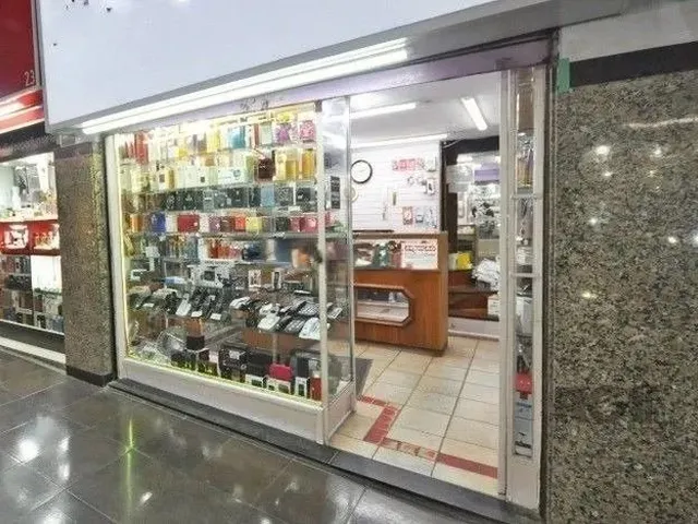Imagem: Loja com Mezanino e Depósito, 25M² - Centro
