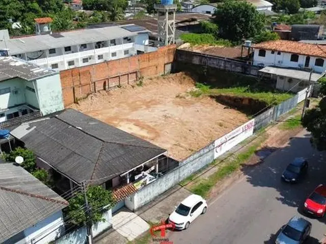 Imagem: O terreno possui 1.397m² de Área e está localizado em