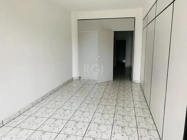 Imagem 2: Conjunto/Sala para Venda - 94.22M², 0 Dormitórios, Centro