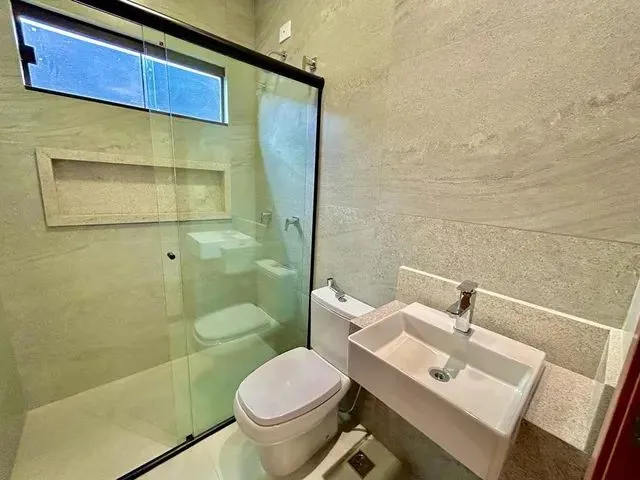 Imagem 3: Casa com Gourmet e Suite Ao Lado do Parque dos Poderes
