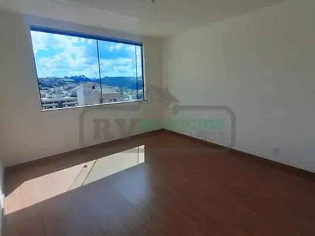 Imagem 3: )(- Excelente Casa Nova com 3 Quartos 3 Vagas e Ampla Área Externa Gramada em Bairro