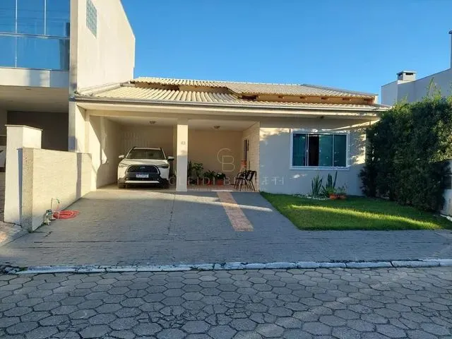 Imagem: Casa À Venda de 3 Dormitórios