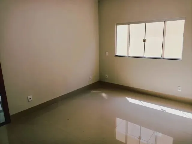 Imagem 13: Casa Nova Jardim Europa Contendo 03 Quartos Sendo 1 Suíte, Sala Ampla em 2 Ambientes Com