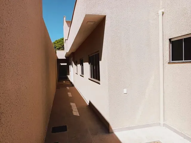 Imagem 14: Casa Nova Jardim Europa Contendo 03 Quartos Sendo 1 Suíte, Sala Ampla em 2 Ambientes Com