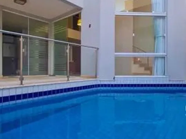 Imagem: Casa Duples nos Bosques com Piscina