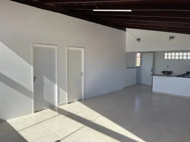Imagem: Aluga-Se Apartamento 2 Quartos com 80M2
