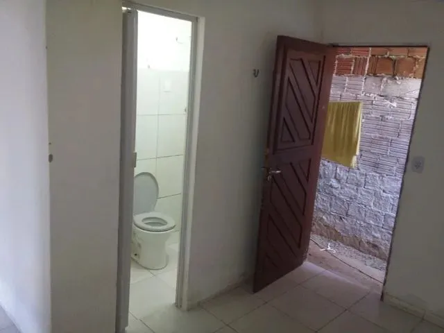 Imagem 5: Aluga-Se Kitnet Quarto com aluguel por R$350 /mês
