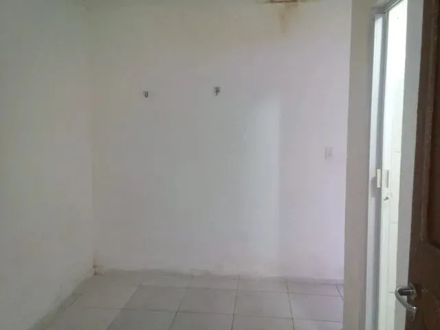 Imagem 4: Aluga-Se Kitnet Quarto com aluguel por R$350 /mês
