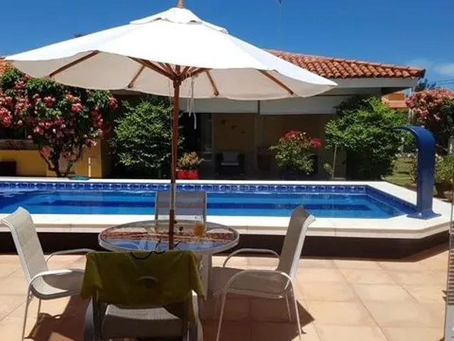 Imagem 5: Alugo Temporada Mês de Janeiro Casa 5 Suítes , Cond Araua . Completa Nova