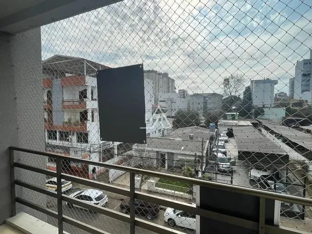Imagem 2: Apartamento 3 Dormitorios com Suite, e Sacada, no Bairro Boqueirão, Ed. Santo Antonio