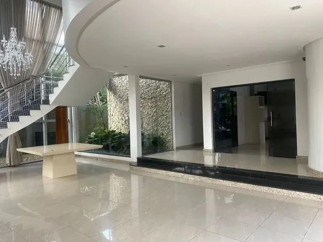Imagem: Casa no Agua Cristal com 3 Suítes - 500M²