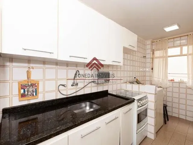 Imagem 3: Apartamento para Venda em Curitiba, Bigorrilho, 2 Dormitórios, 1 Suíte, 2 Banheiros