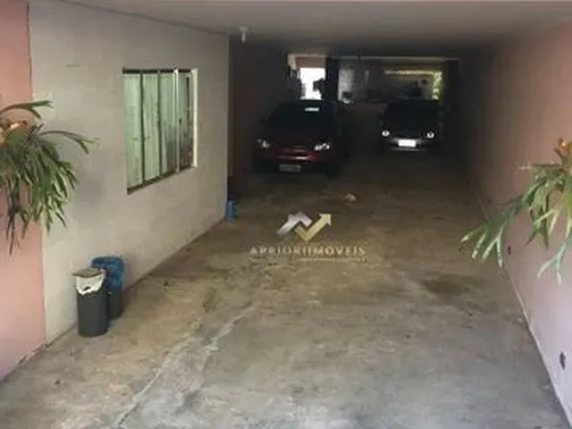 Imagem: Sobrado com 4 Dormitórios À Venda, 394