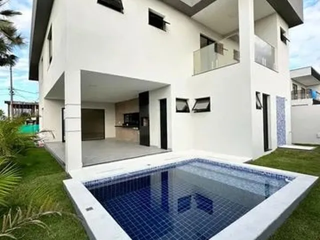 Imagem 8: Casa de Esquina com 338M² na Cidade Alpha com Piscina