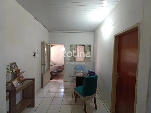 Imagem: Casa À Venda, 3 Quartos, 3 Vagas, Luizote