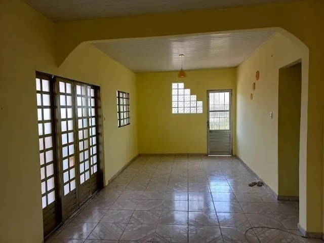 Imagem: Vende-Se Excelente Casa de Dois Andares