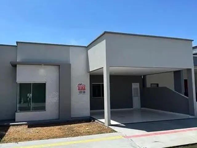 Imagem: A casa em condomínio possui 3 Dormitórios, 3 Suítes, 3