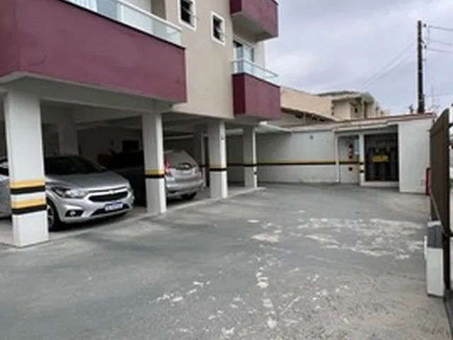 Imagem: O apartamento possui 2 Dormitórios, 1 Suíte, 2 Banheiros,