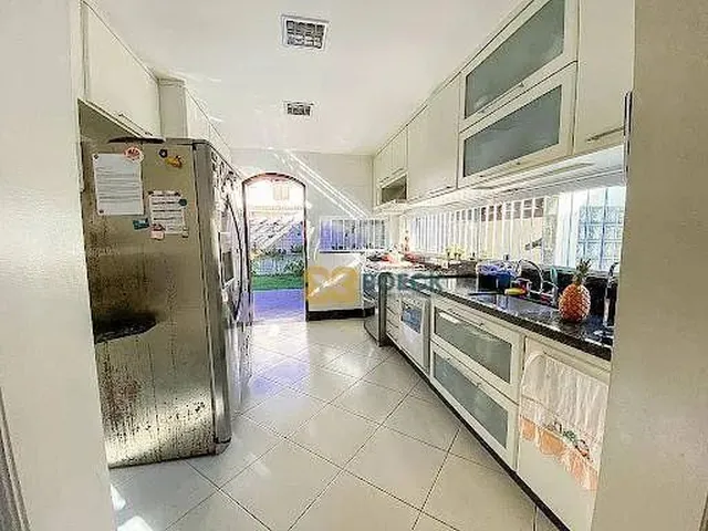 Imagem 9: Casa Ampla com 5 Quartos na Mata da Praia!
