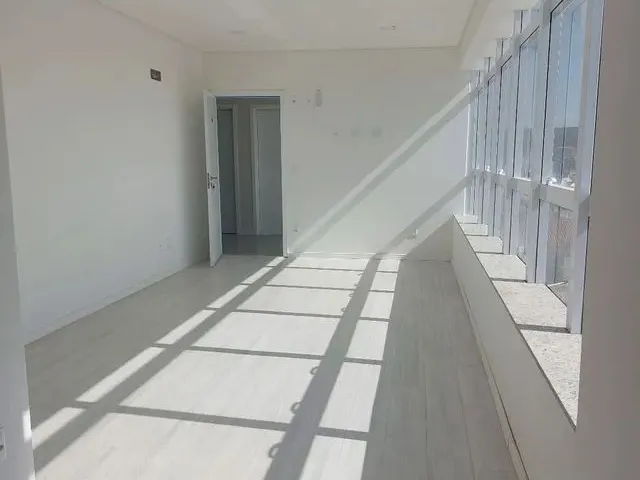 Imagem 5: Sala Comercial - Frente