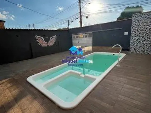 Imagem 3: Casa 2 Quartos com Piscina e Churrasqueira