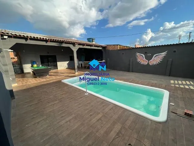 Imagem 4: Casa 2 Quartos com Piscina e Churrasqueira
