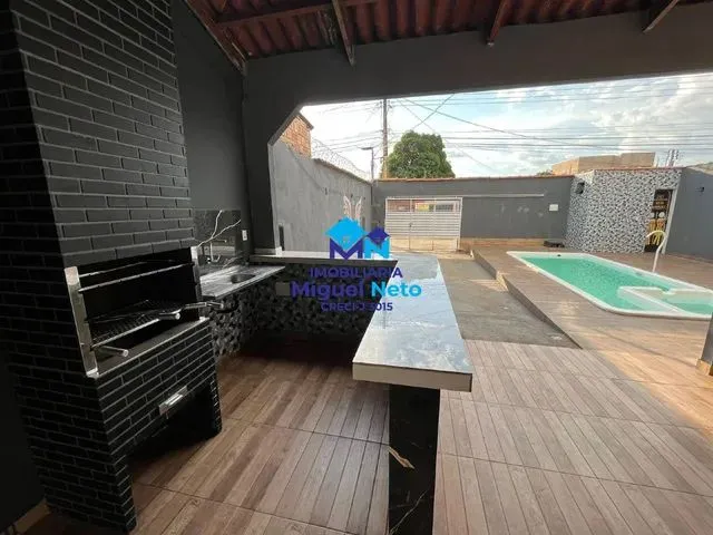 Imagem 10: Casa 2 Quartos com Piscina e Churrasqueira