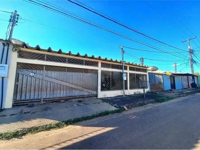 Imagem: Linda Casa Rua Clara Nunes, Bairro Aponiã