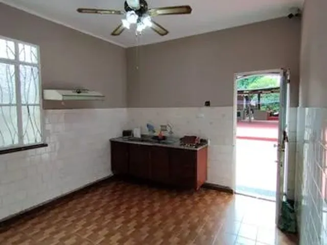 Imagem 2: Casa 3 Quartos no Centro/ Aceito Financiamento Bancário/ Estudo Proposta Avista