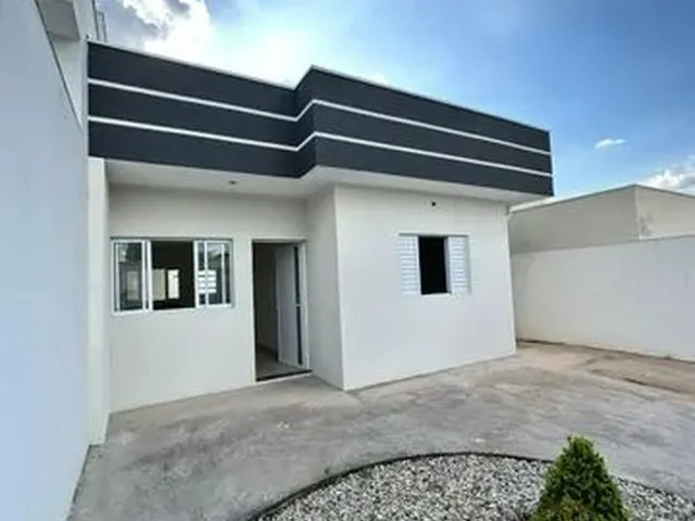 Imagem: A casa possui 2 Dormitórios, 1 Banheiro, 1 Vaga na