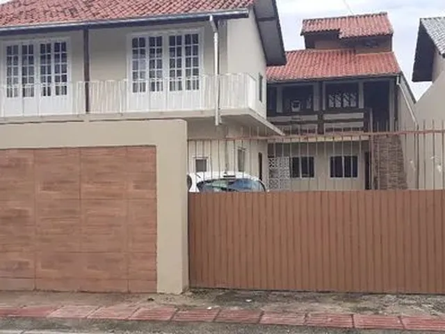 Imagem 1: Apartamento de 2 Dormitórios no Campeche
