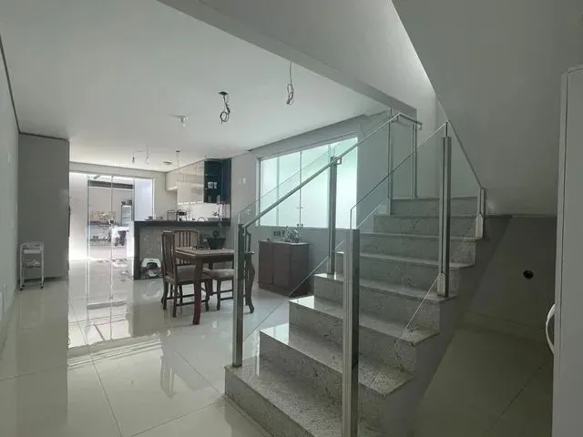 Imagem 4: Casa com 3 Dormitórios para Alugar em Contagem