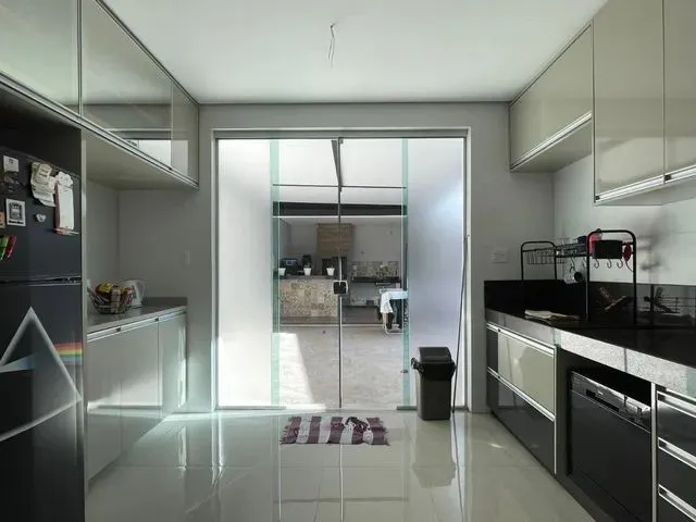 Imagem 7: Casa com 3 Dormitórios para Alugar em Contagem