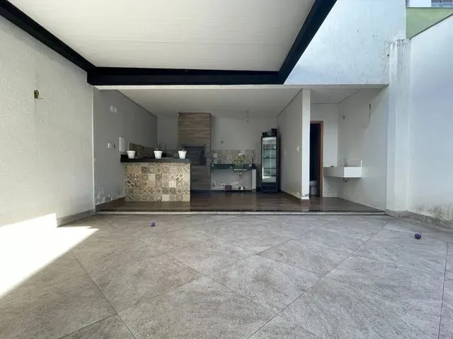 Imagem 15: Casa com 3 Dormitórios para Alugar em Contagem