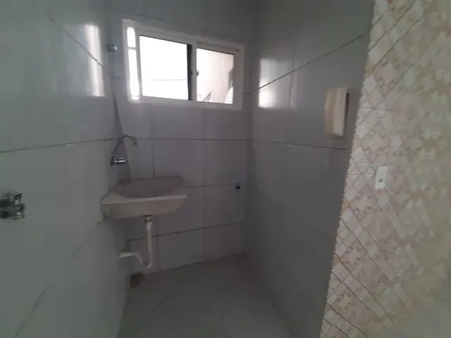 Imagem 3: Apartamento para Aluguel Tem 65 Metros Quadrados com 3 Quartos em Padre Romualdo - Caucaia